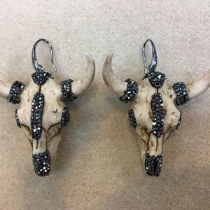 Bulls scull earrings